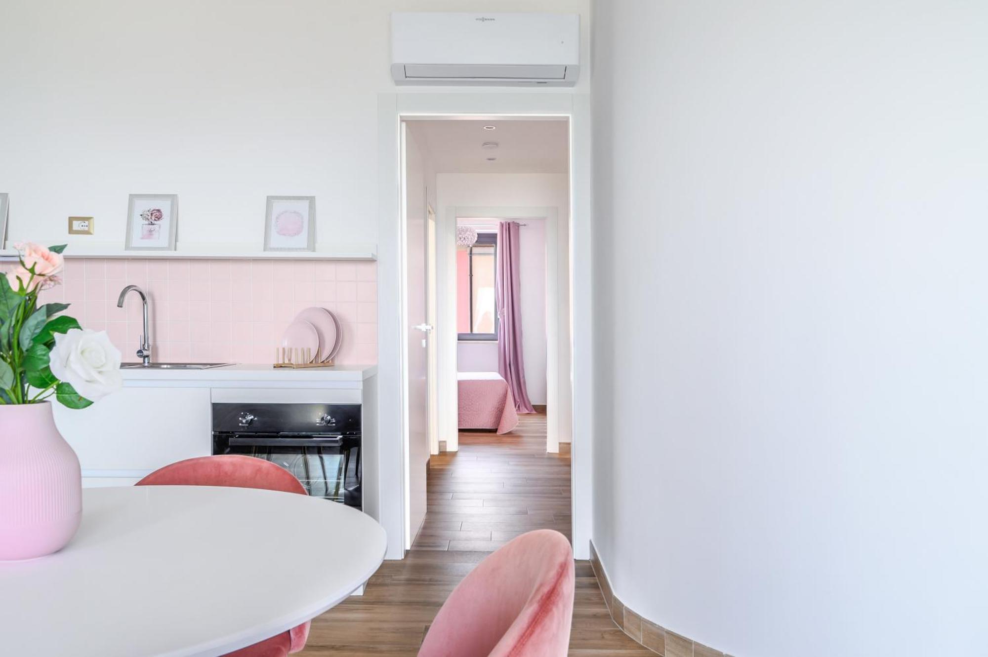 Casa Vacanze Maddalena - Palazzetto Sul Lago - Diamante Rosa マルタ エクステリア 写真