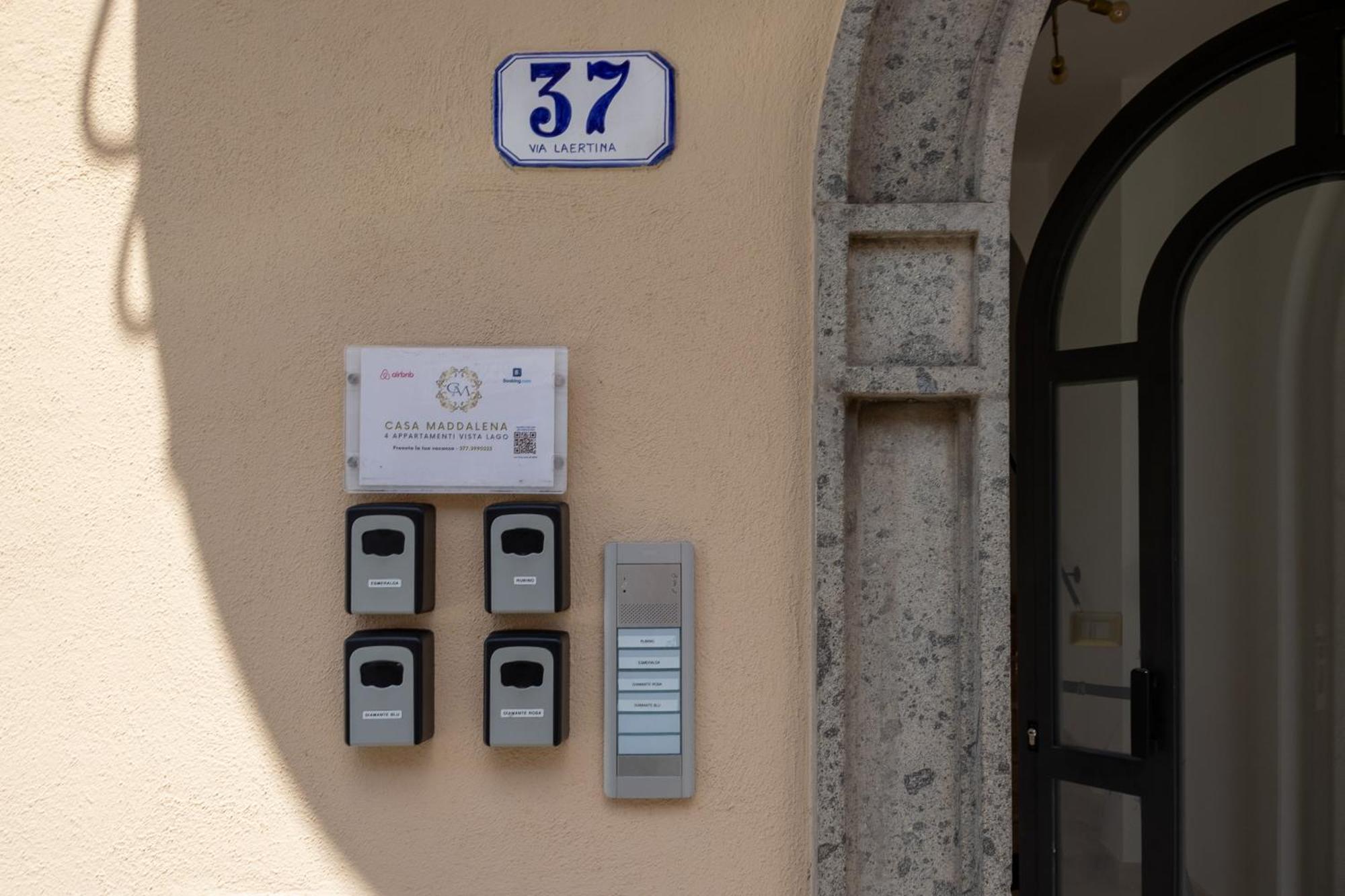 Casa Vacanze Maddalena - Palazzetto Sul Lago - Diamante Rosa マルタ エクステリア 写真