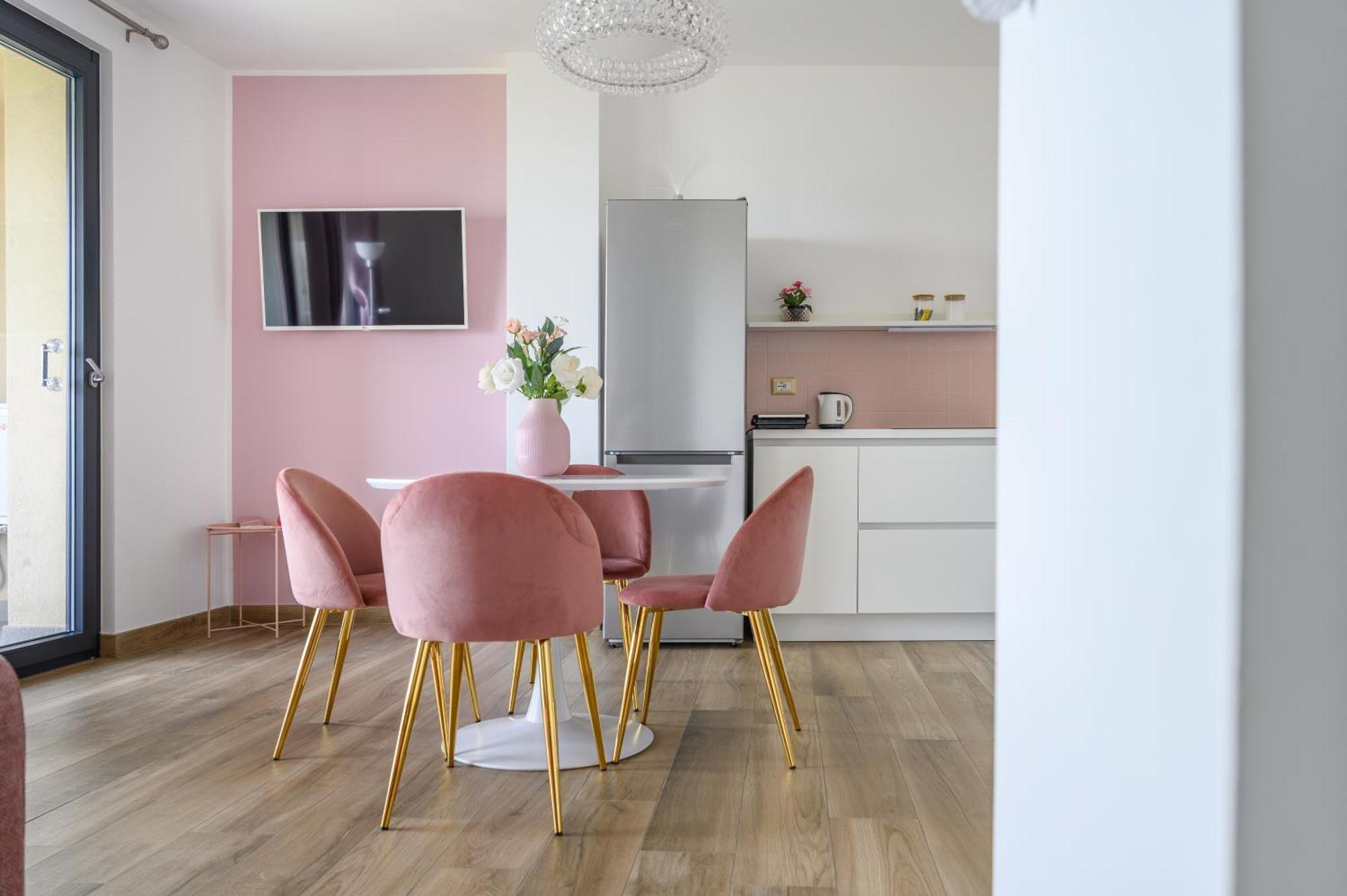 Casa Vacanze Maddalena - Palazzetto Sul Lago - Diamante Rosa マルタ エクステリア 写真