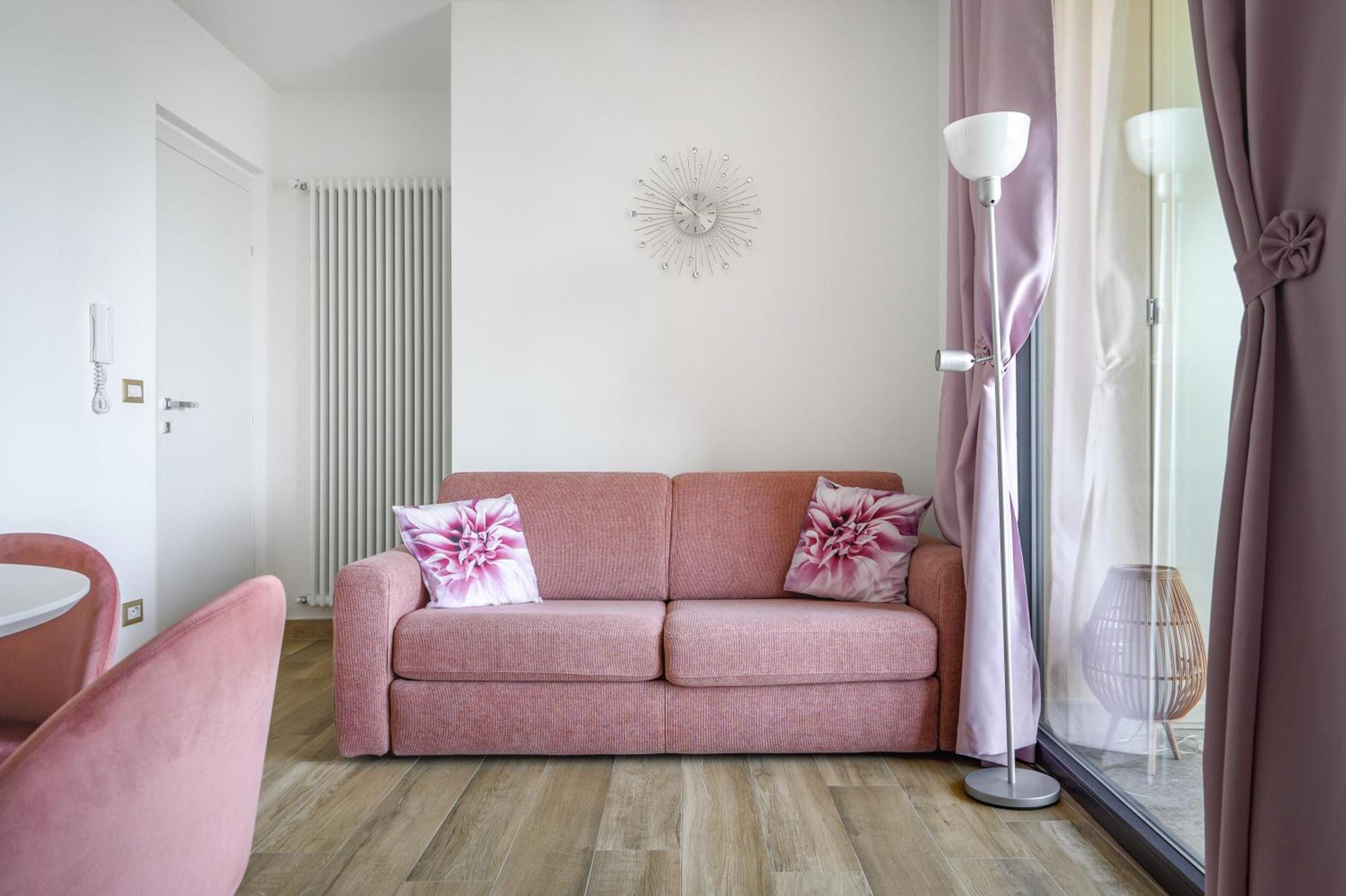 Casa Vacanze Maddalena - Palazzetto Sul Lago - Diamante Rosa マルタ エクステリア 写真