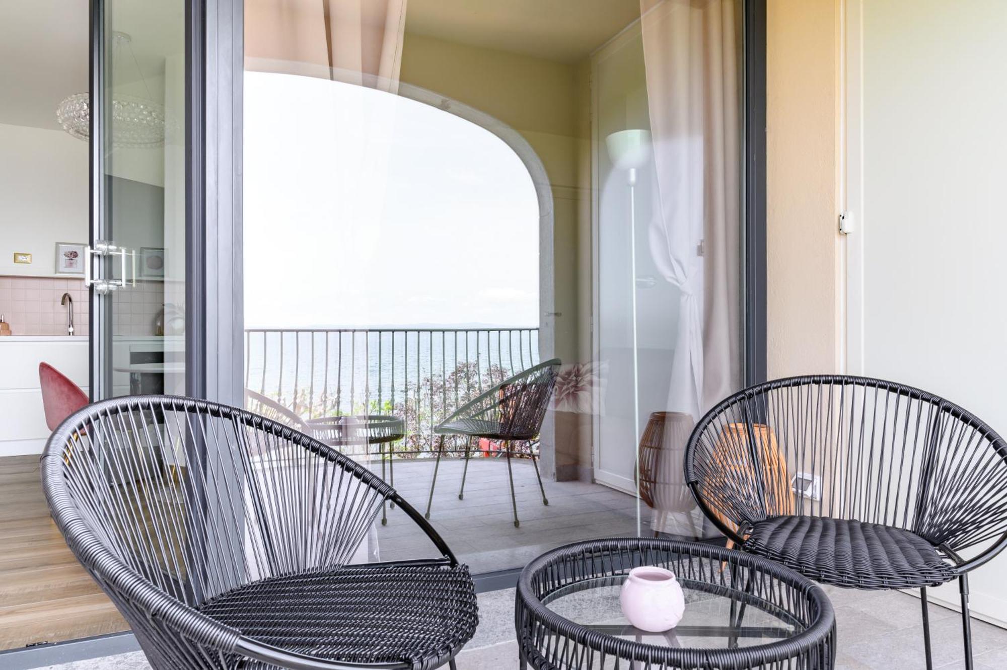 Casa Vacanze Maddalena - Palazzetto Sul Lago - Diamante Rosa マルタ エクステリア 写真