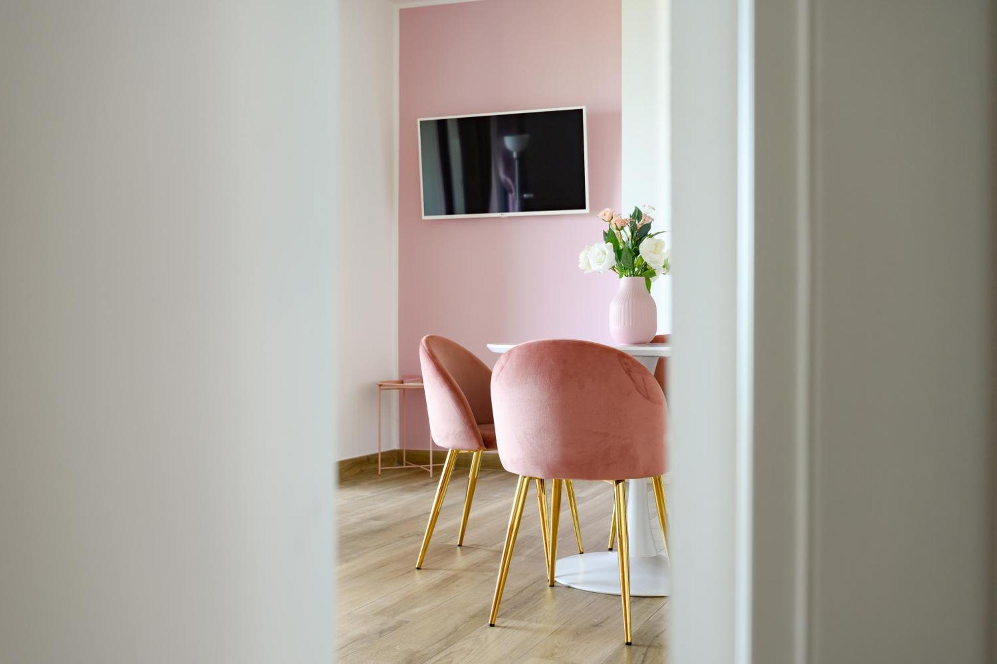 Casa Vacanze Maddalena - Palazzetto Sul Lago - Diamante Rosa マルタ エクステリア 写真