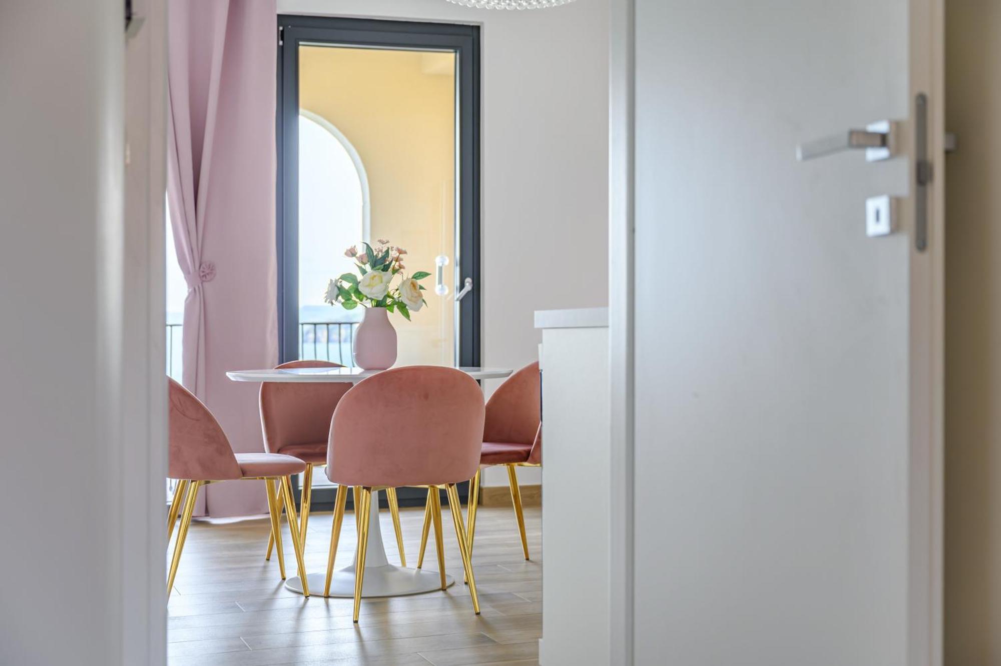 Casa Vacanze Maddalena - Palazzetto Sul Lago - Diamante Rosa マルタ エクステリア 写真