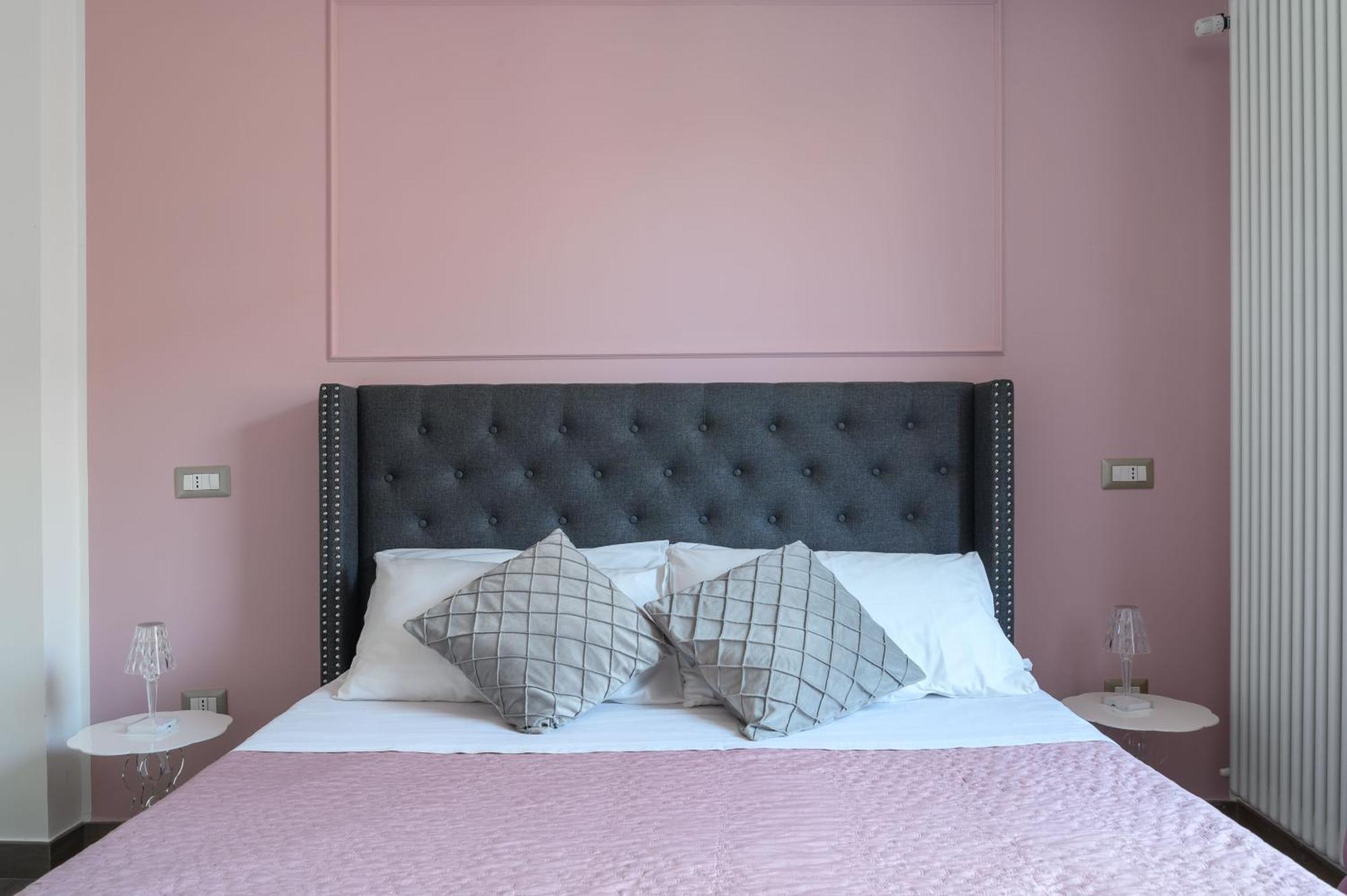 Casa Vacanze Maddalena - Palazzetto Sul Lago - Diamante Rosa マルタ エクステリア 写真